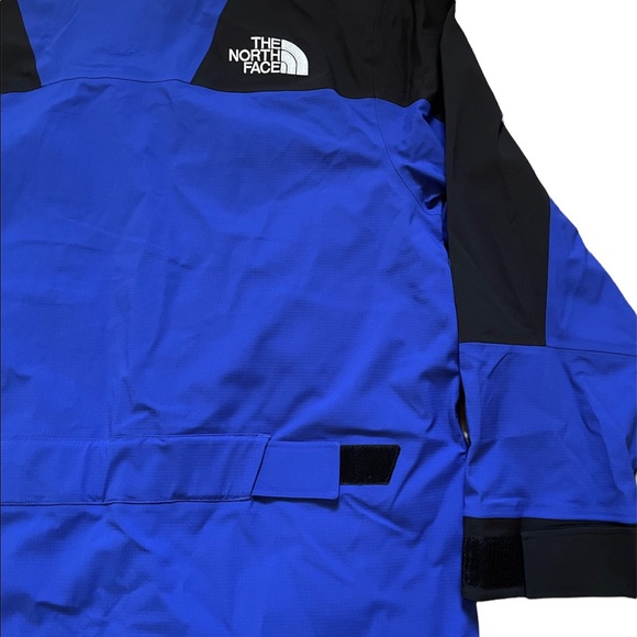 The North Face Men’s Black Series Mountain Light Futurelight Coat - Picture 8 of 13